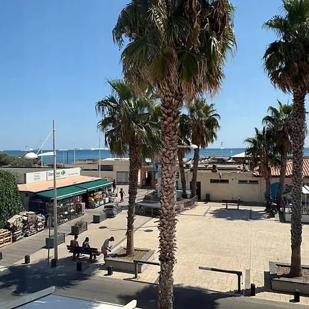 Cozy Seafront On The Mediterranean شقة